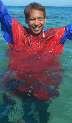 windshirt wet swimming in lake